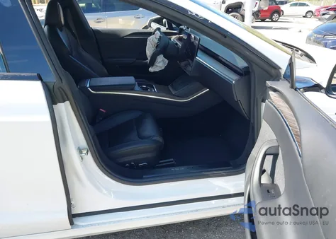 2022 Tesla Model S Dual Motor All-Wheel Drive z USA, uszkodzony, nr VIN 5YJSA1E51NF476315